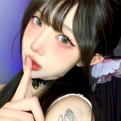 谜一样的双眼